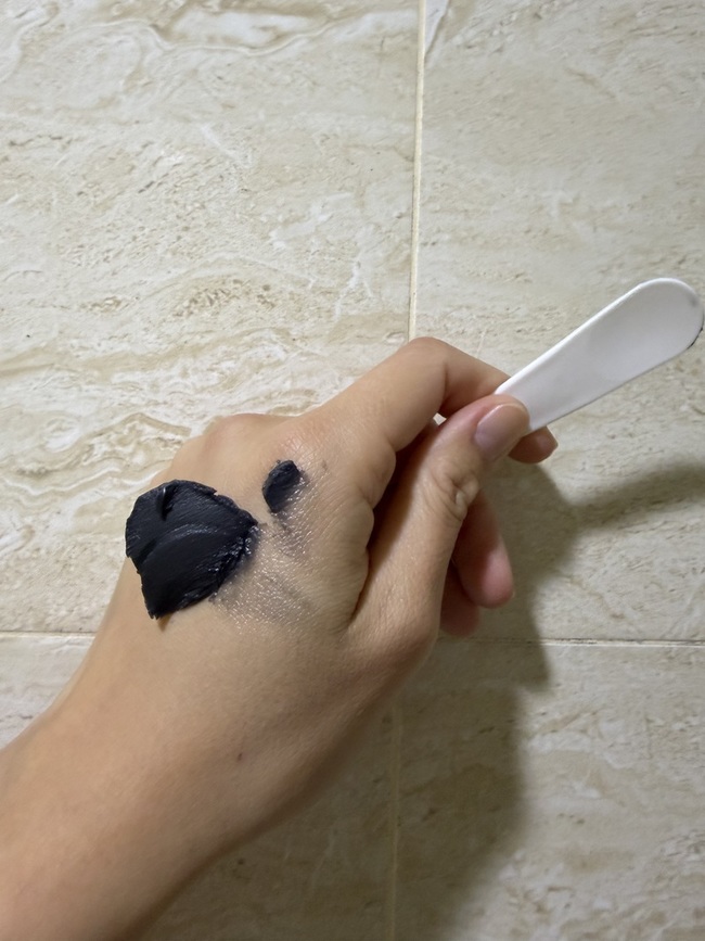 像一定要再用洗面乳洗掉油的感覺