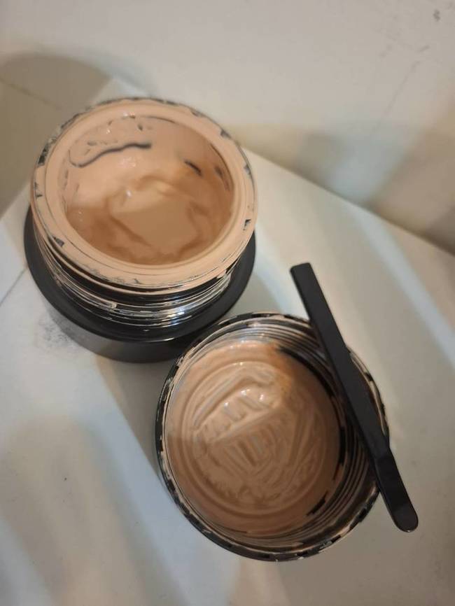 上臉後可以自然修飾膚色