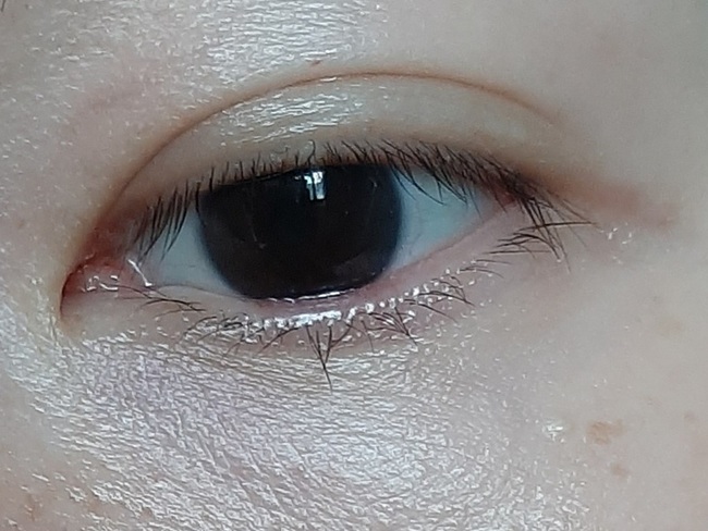 薄的質地感受蠻好塗抹均勻的