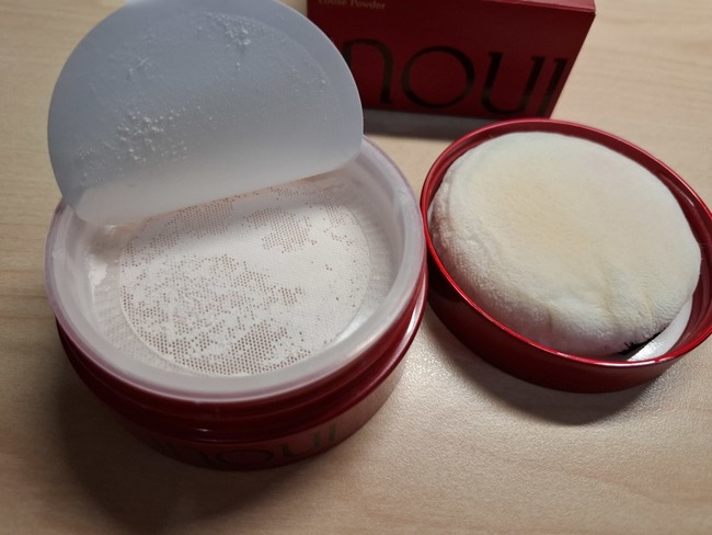 的是我手沾到粉底液無香味