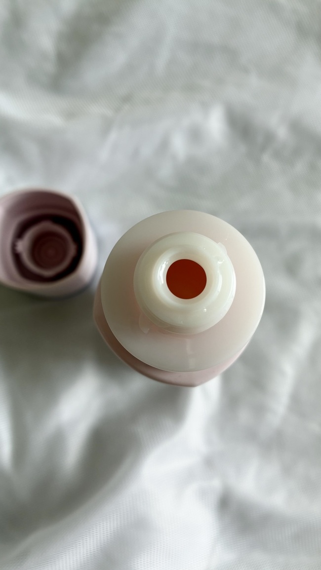 了一下蓋子看看有沒有卡在上面😂