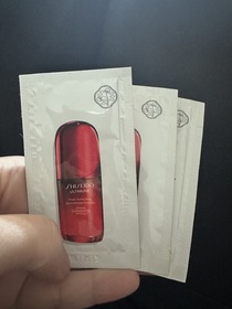 媛媛媽咪 - SHISEIDO 資生堂國際櫃 紅妍山茶花修護精華 使用心得圖片