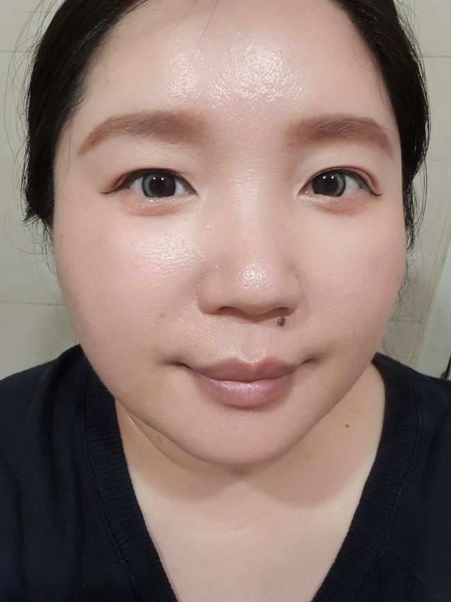 代表妝前保濕真的非常不錯啊💕 代表妝前保濕真的非常不錯啊💕
