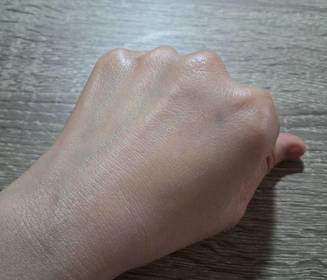 吳小純 - LA ROCHE-POSAY 理膚寶水 全護清透亮顏防曬隔離乳UVA PRO 使用心得圖片