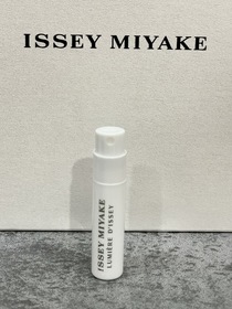 轉角遇到貓 - ISSEY MIYAKE 三宅一生 曙光淡香精 使用心得圖片