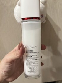 眼中的銀河 - L'OREAL PARIS 巴黎萊雅 活力緊緻專研抗皺修護精華水 使用心得圖片