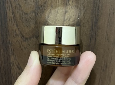 Viane - Estée Lauder 雅詩蘭黛 特潤全能修護亮眼霜 使用心得圖片