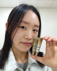 波波草 - [L'OREAL PARIS 巴黎萊雅] 多效防護輕裸美肌乳(美肌小金管)