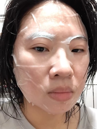 面膜紙是屬於比較薄透的