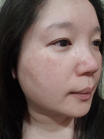 肌膚看起來似乎有稍微細緻一些～