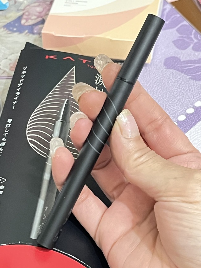 是咖啡色這樣解釋因該筆較易懂
