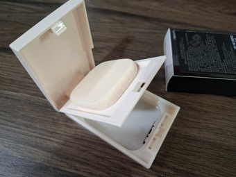 個人比較喜歡之前的黑盒