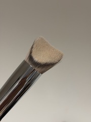 yolin329 - KAIBEAUTY 訂製貼合粉底刷 F07 使用心得圖片