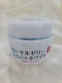 孟喬喬 - OZIO 歐姬兒 蜂王乳QQ潤白凝露 使用心得圖片