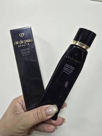 imgimgimgimg這個也是出國的時候買得記得價格滿好得直接手刀買二條他的質地很清爽清透當作素妍霜完成撐得起很輕透好延展不黏膩阿因為工作關係常出差一年四季都很通用我很喜歡他的自然輕透感質地很像乳液好推好香阿imgimgimgimg推開後很輕盈舒服我的日常妝使用他SPFPA++就很足夠因為平常都在室內居多整體使用上不黏膩我最愛的底妝組合光采無瑕妝前凝霜+NARS大白餅整個很無敵了持妝效果還不錯不會和我底妝打架也讓我的底妝比較不會暗沉或脫妝在大熱天下至少能讓底妝漂亮完整~~imgimg整體妝感很自然不史白~滿意 imgimgimgimg這個也是出國的時候買得記得價格滿好得直接手刀買二條他的質地很清爽清透當作素妍霜完成撐得起很輕透好延展不黏膩阿因為工作關係常出差一年四季都很通用我很喜歡他的自然輕透感質地很像乳液好推好香阿imgimgimgimg推開後很輕盈舒服我的日常妝使用他SPFPA++就很足夠因為平常都在室內居多整體使用上不黏膩我最愛的底妝組合光采無瑕妝前凝霜+NARS大白餅整個很無敵了持妝效果還不錯不會和我底妝打架也讓我的底妝比較不會暗沉或脫妝在大熱天下至少能讓底妝漂亮完整~~imgimg整體妝感很自然不史白~滿意
