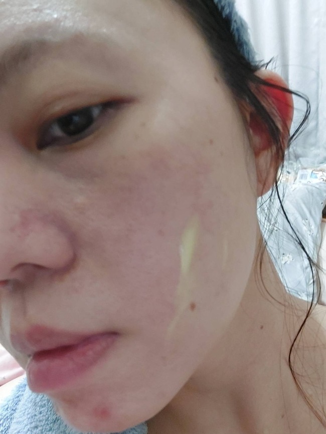 會很明顯就是淡淡的～