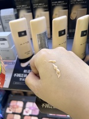 小米粉 - KATE TOKYO 凱婷 極輕感持久粉底液SPF30 /PA+++ 00 使用心得圖片