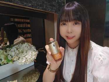 MiuMiuPink - CLARINS 克蘭詩 黃金亮眼雙萃 使用心得圖片