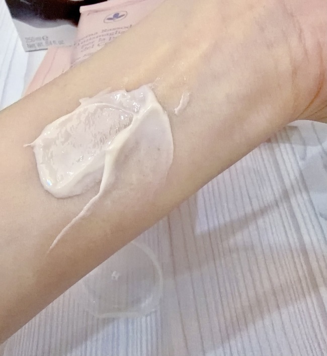 會有黏膩感也不用擔心沾到衣服