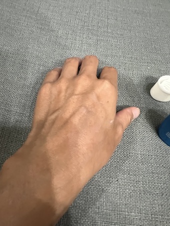 盈無負擔照相不會看起來很慘白😊