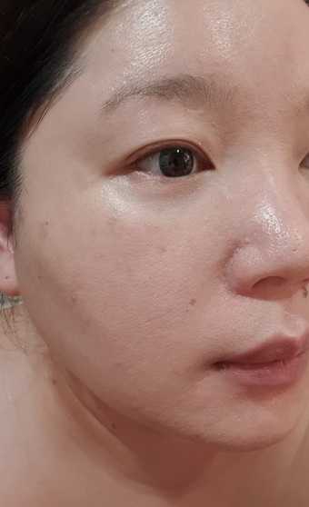 塗抹的地方看起來比較通透 塗抹的地方看起來比較通透