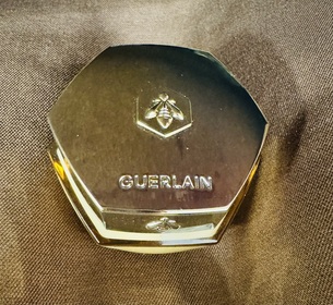 nanaco26 - GUERLAIN 嬌蘭 皇家蜂王乳青春提拉眼霜 使用心得圖片