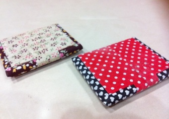 用了六年的植村秀腮紅鐵片君越來越大，刷子很