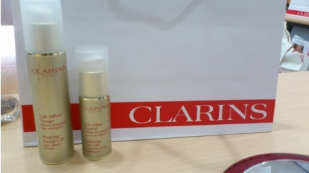 陳小明 - CLARINS 克蘭詩 超V型緊塑精華 使用心得圖片