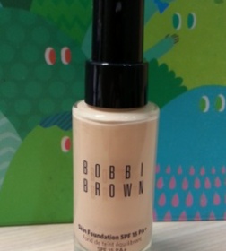 quincy516 - BOBBI BROWN 芭比波朗 自然輕透粉底液SPF15 PA+ 使用心得圖片