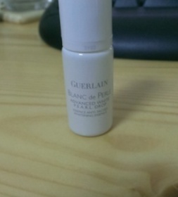 洛兒 - GUERLAIN 嬌蘭 淨斑美白精華液 使用心得圖片