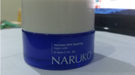 愛玩妝 - NARUKO 牛爾親研 水仙DNA奇蹟修護晚安凍膜 使用心得圖片