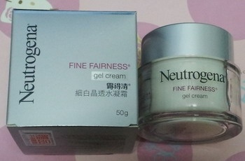 星晴~* - Neutrogena 露得清 細白晶透水凝霜 使用心得圖片