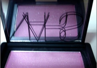 用了五、六年了~俗稱鐵片君、凹凹賞)聽聞N