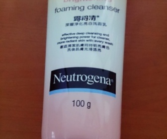 寶貝珊的媽咪 - Neutrogena 露得清 深層淨化亮白洗面乳 使用心得圖片