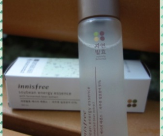 豬喵 - INNISFREE 發酵豆能量煥顏活膚精華 使用心得圖片