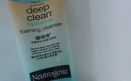 yoyokoo - Neutrogena 露得清 深層淨化保濕洗面乳 使用心得圖片