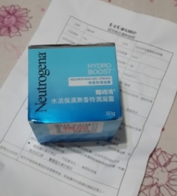 敗家狂想曲 - Neutrogena 露得清 水活保濕無香特潤凝霜 使用心得圖片