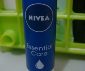 席琳娜 - NIVEA 妮維雅 水漾護唇膏 使用心得圖片