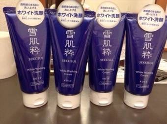 會太緊繃乾燥算是一款CP值高的臉部清潔洗面