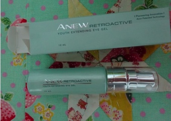 冰青 - Avon 雅芳 新活海洋元素眼部精華 使用心得圖片