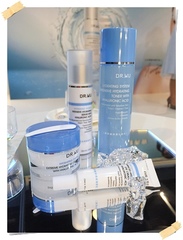 不管是平日保養、或是雷射術後使用都很好用前