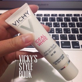 yvjess - VICHY 薇姿 淨膚透白防曬隔離乳(清爽型) 使用心得圖片