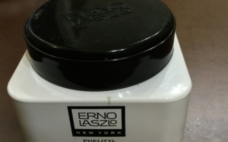 naiad - ERNO LASZLO 奧倫納素 PH平衡水柔緊緻霜 使用心得圖片