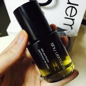 小鹿奔馳中 - shu uemura 植村秀 極上光完美精華油 使用心得圖片