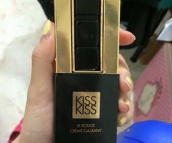 Chichuuu - GUERLAIN 嬌蘭 KISSKISS法式之吻唇膏 使用心得圖片