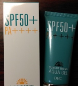 偉魚 - DHC 金靚白擊光防曬乳SPF50+/PA++++ 使用心得圖片