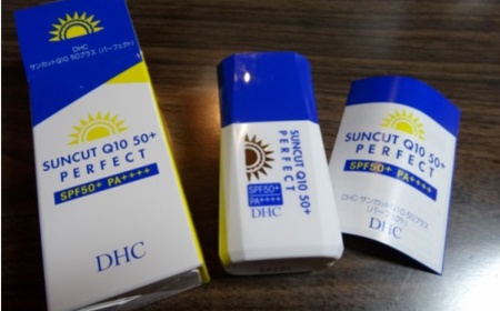 煙霏雲斂 - DHC 金靚白防曬乳SPF50+/PA++++ 使用心得圖片