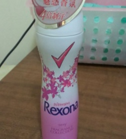 鴨鴨雯 - Rexona 蕊娜 魅惑香氛制汗爽身噴霧 使用心得圖片