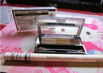 用很久用到KATE變鐵片君了才補貨我畫的眉