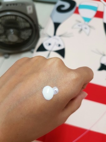 看到了這罐(說是當初屈臣氏小姐送的，後面還